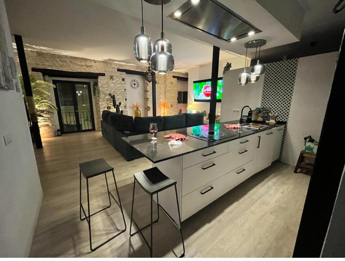 Casa Duque Compartida Familiar 1-Habitacion Con Bano Propio 塞维利亚 外观 照片